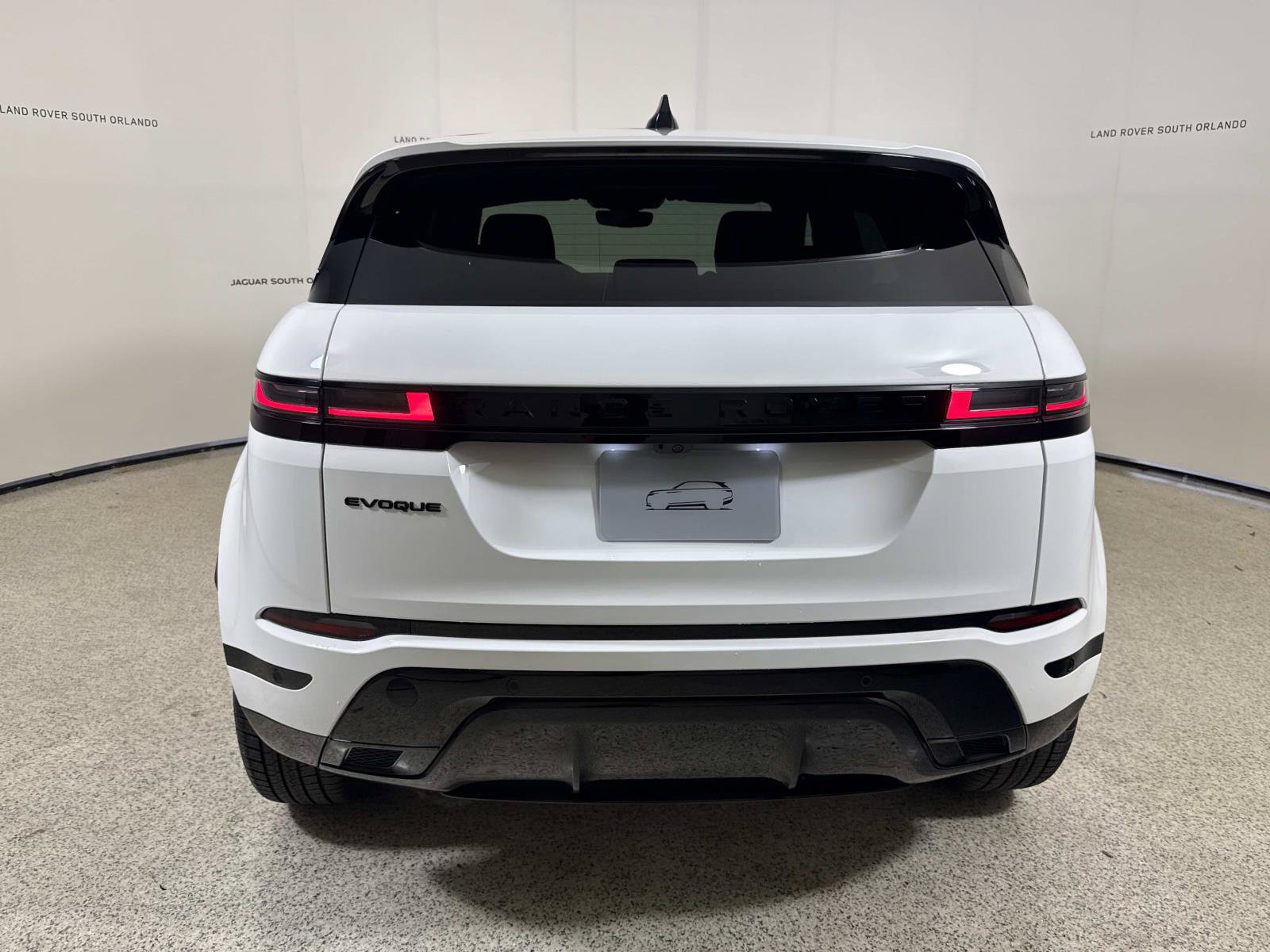 New 2026 Land Rover Range Rover Evoque Hoxton AWD/4WD image 4