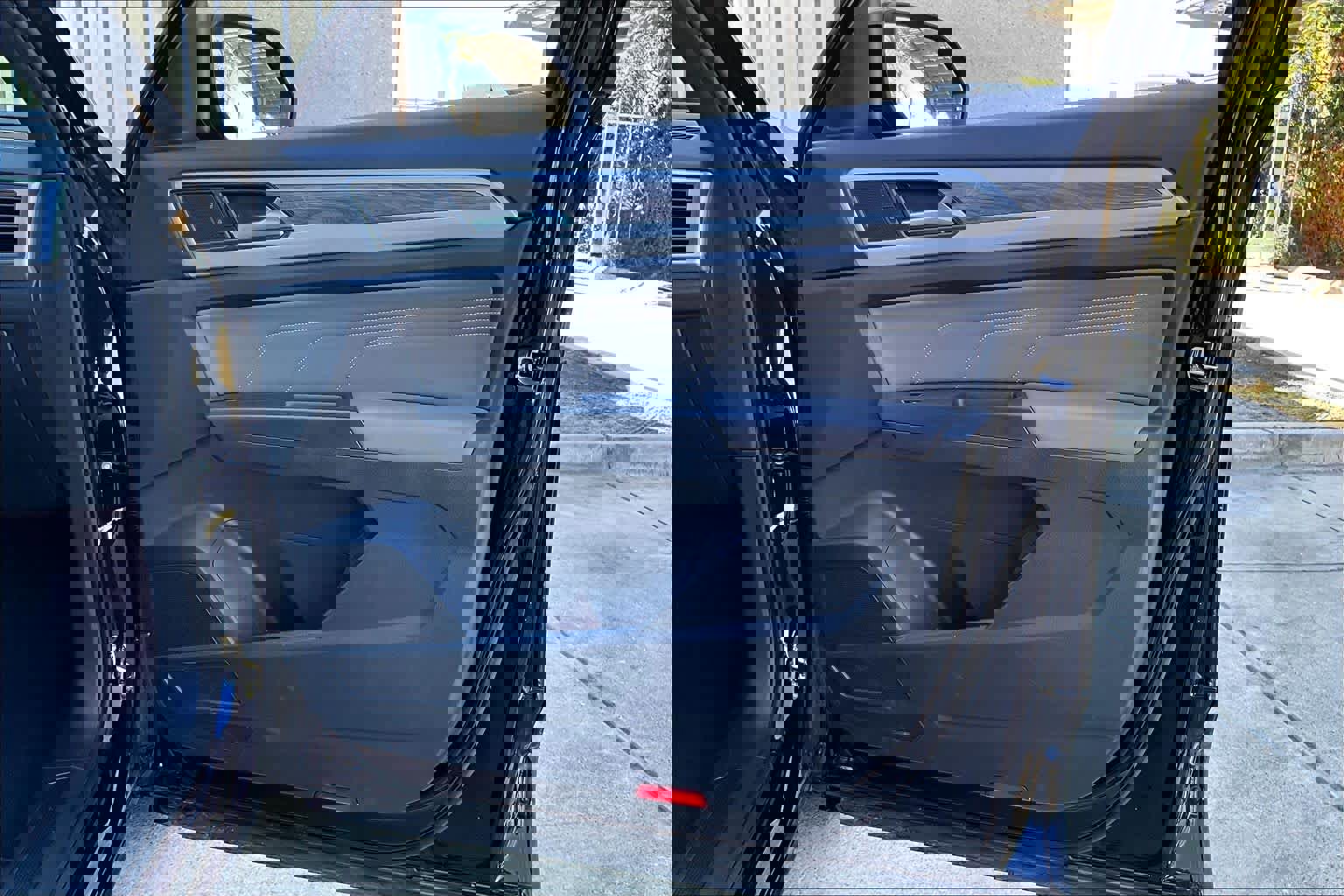 Used 2023 Volkswagen Atlas Cross Sport SE image 22