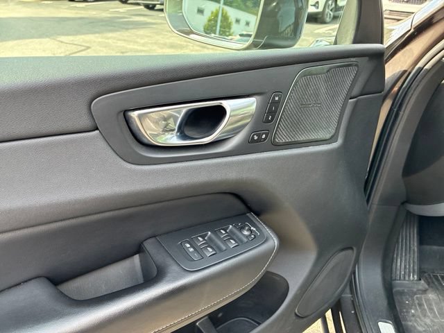 Used 2022 Volvo XC60 B5 Inscription w/ Advanced Package AWD/4WD image 15