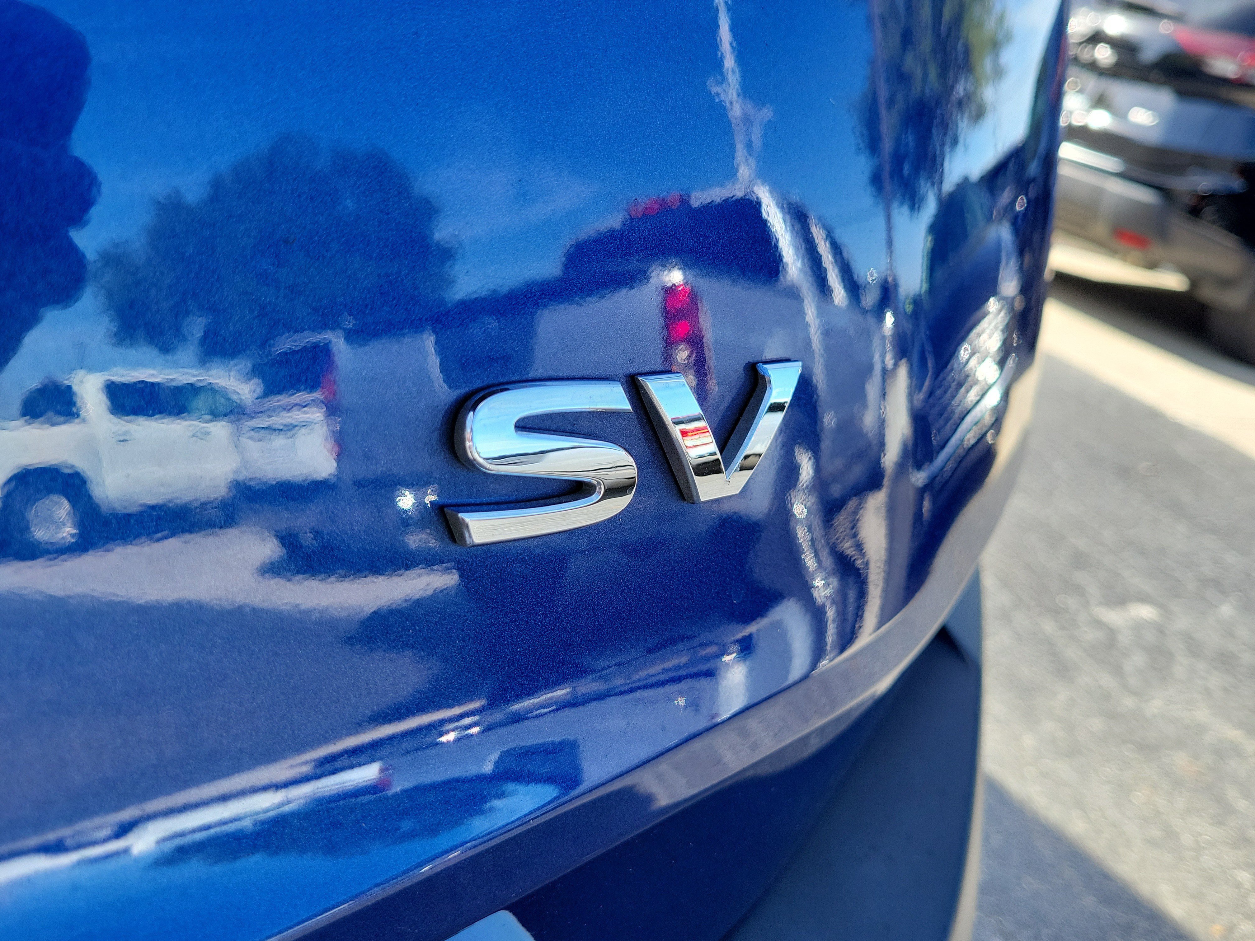 Used 2023 Nissan Rogue SV FWD image 8