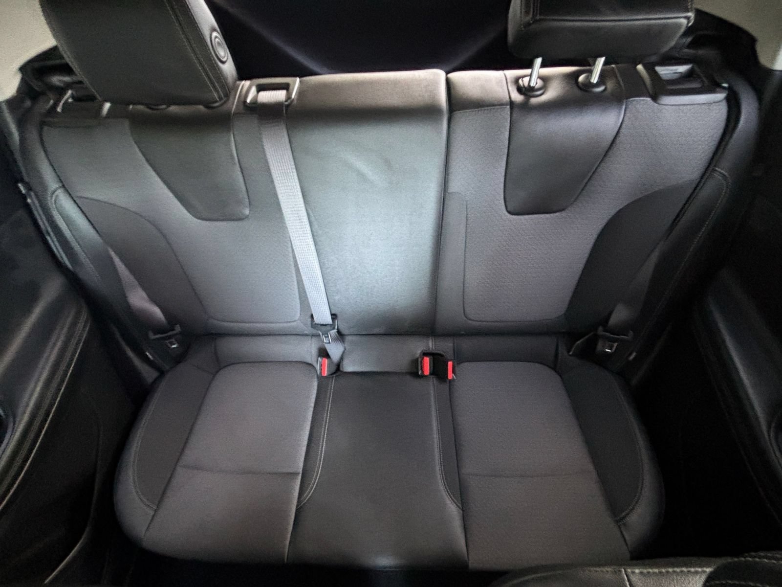 Used 2025 Buick Encore GX Preferred AWD/4WD image 36