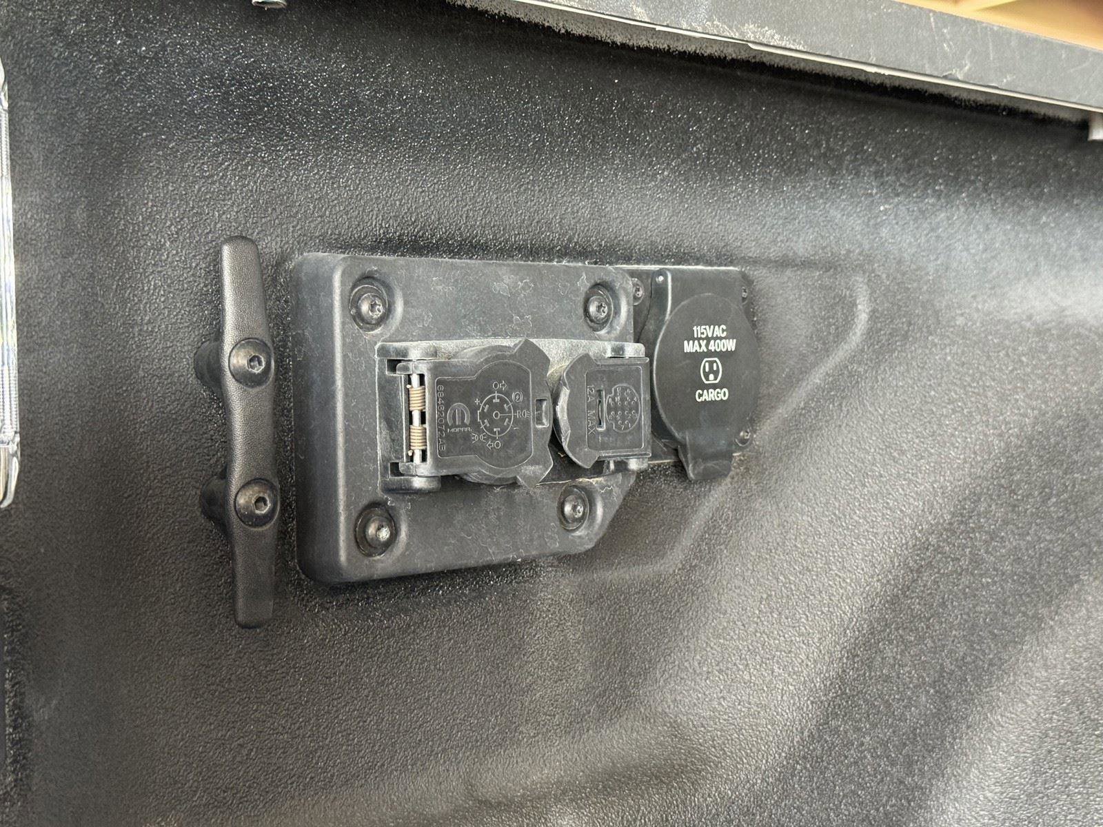 Used 2025 RAM 3500 Longhorn AWD/4WD image 39