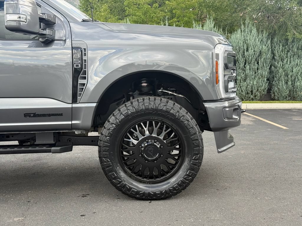 Used 2026 Ford F350 Lariat AWD/4WD image 6