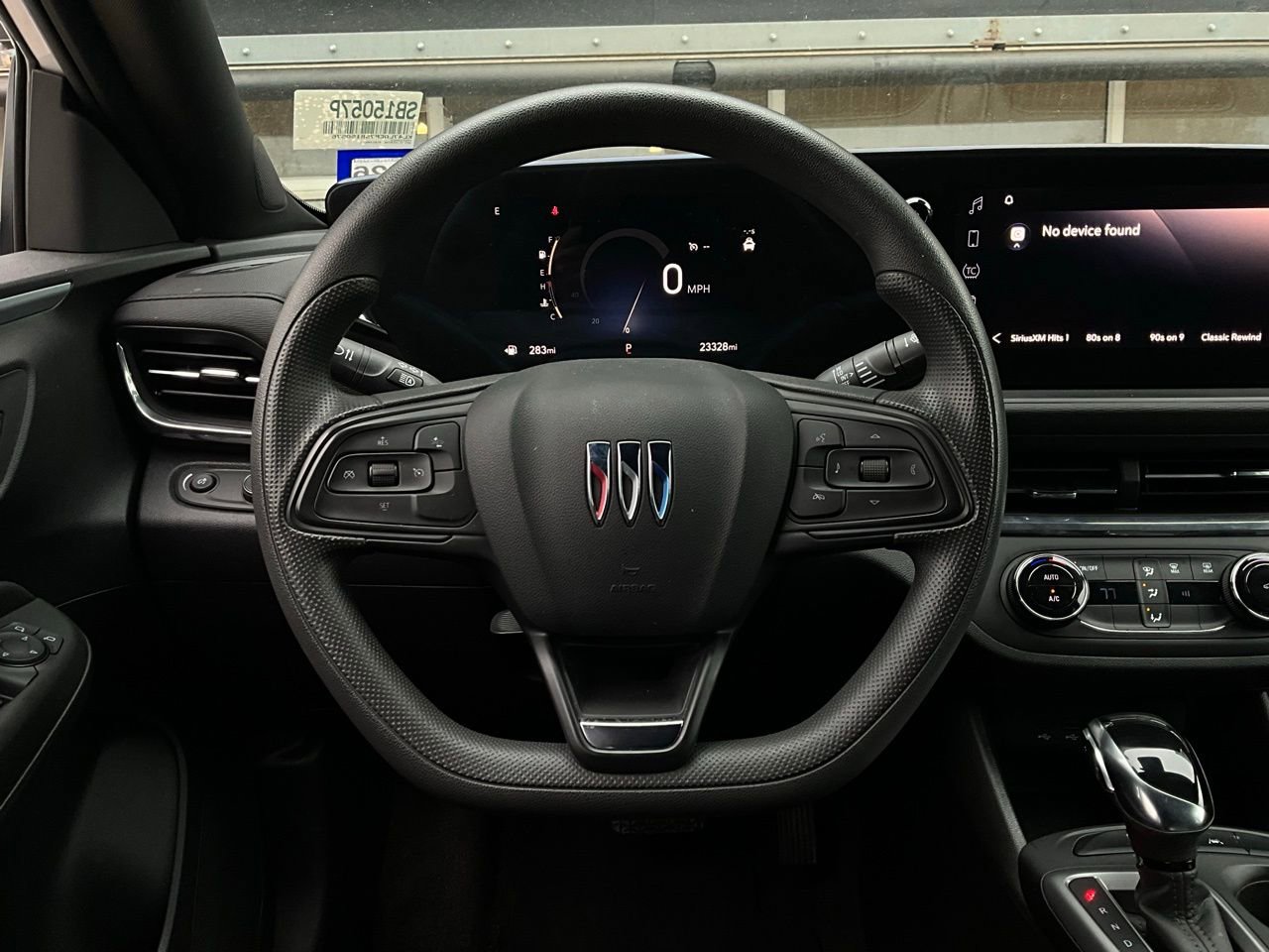 Used 2025 Buick Envista Preferred image 32