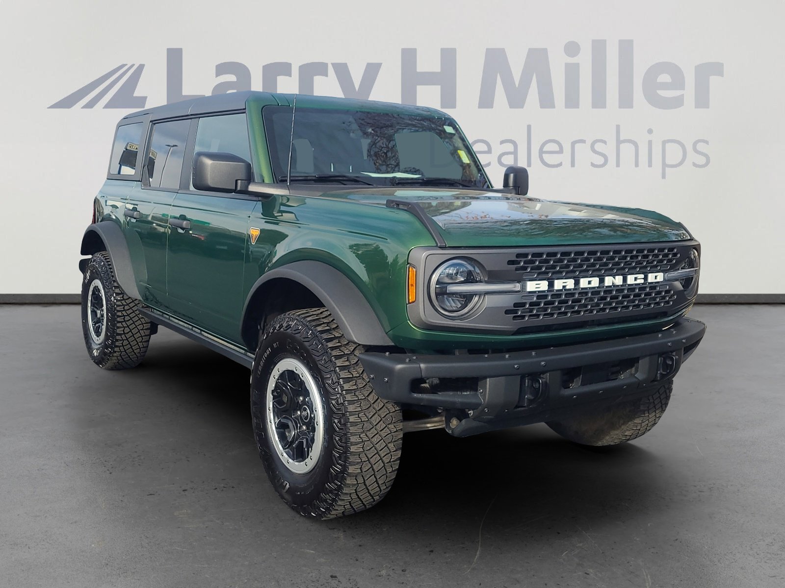 Certified 2024 Ford Bronco Badlands w/ Sasquatch Package image 7