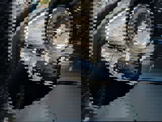 Used 2019 Buick Envision Essence w/ LPO, Road Trip Package image 26