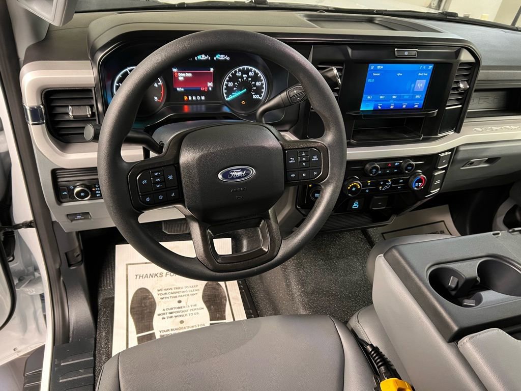 New 2026 Ford F550 4x4 Regular Cab Super Duty image 8