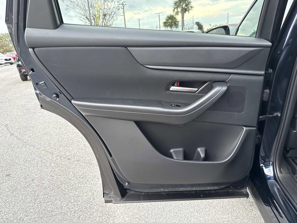 Certified 2025 MAZDA CX-90 3.3 Turbo w/ Select Package image 16