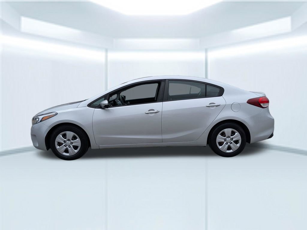 Used 2017 Kia Forte LX FWD video 2