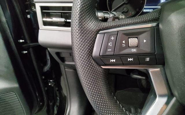 Used 2024 Mitsubishi Outlander SE image 24