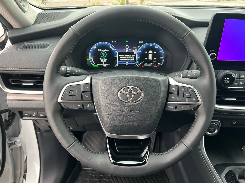 Used 2026 Toyota Grand Highlander Limited AWD/4WD image 15