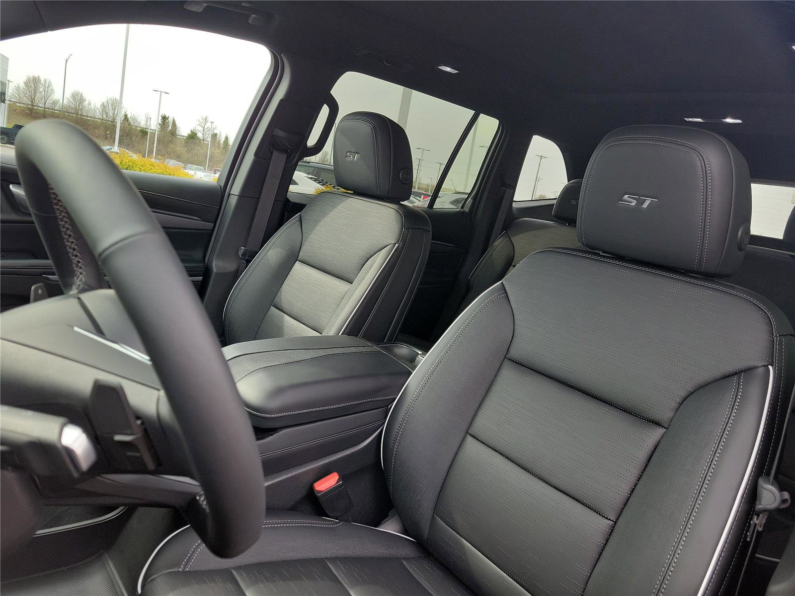 New 2026 Buick Enclave Sport Touring w/ Power Package image 18