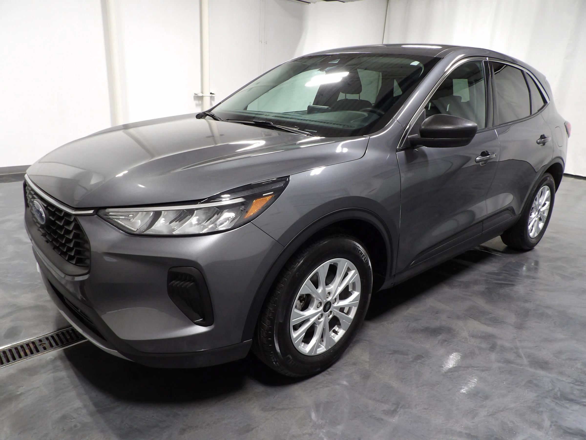 Used 2023 Ford Escape Active FWD image 4
