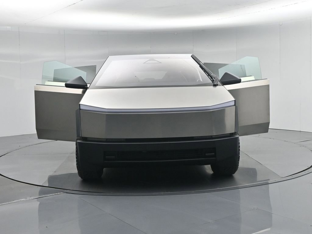 Used 2025 Tesla Cybertruck AWD Crew Cab image 29