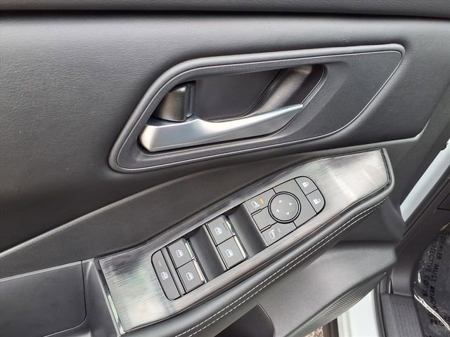 New 2026 Nissan Rogue SV image 13