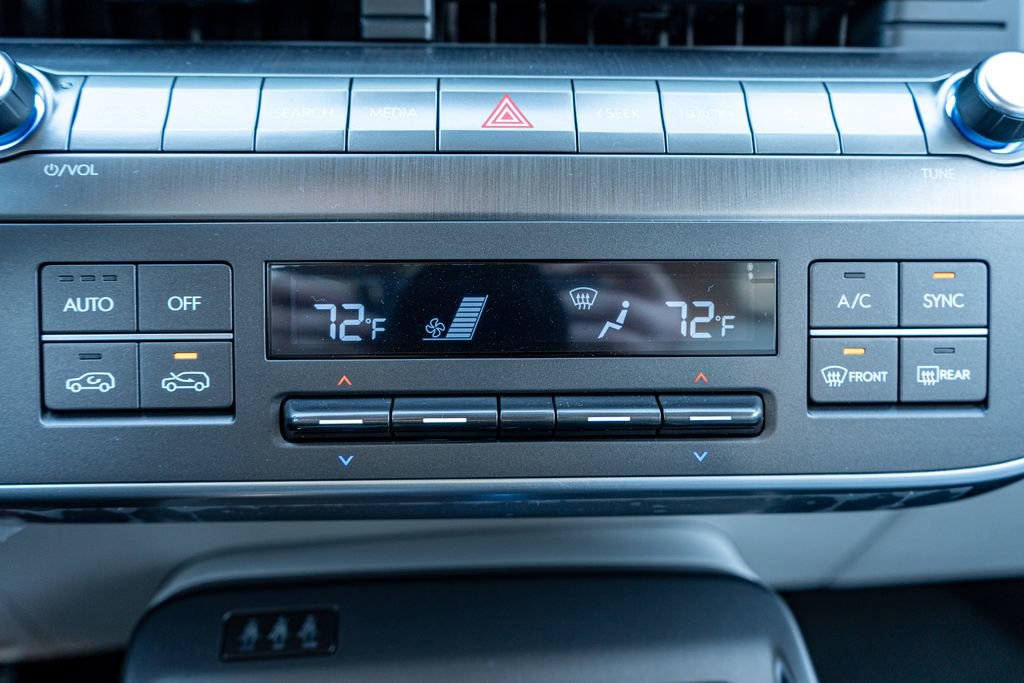 New 2026 Hyundai Kona SEL Premium image 31