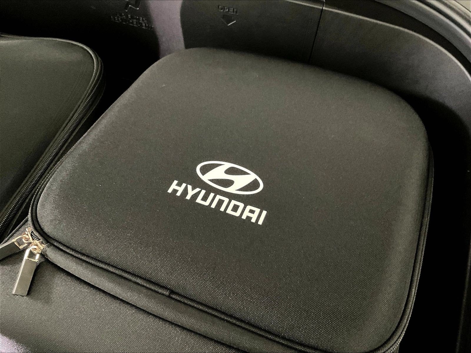 Used 2026 Hyundai Ioniq 9 SEL AWD/4WD image 31