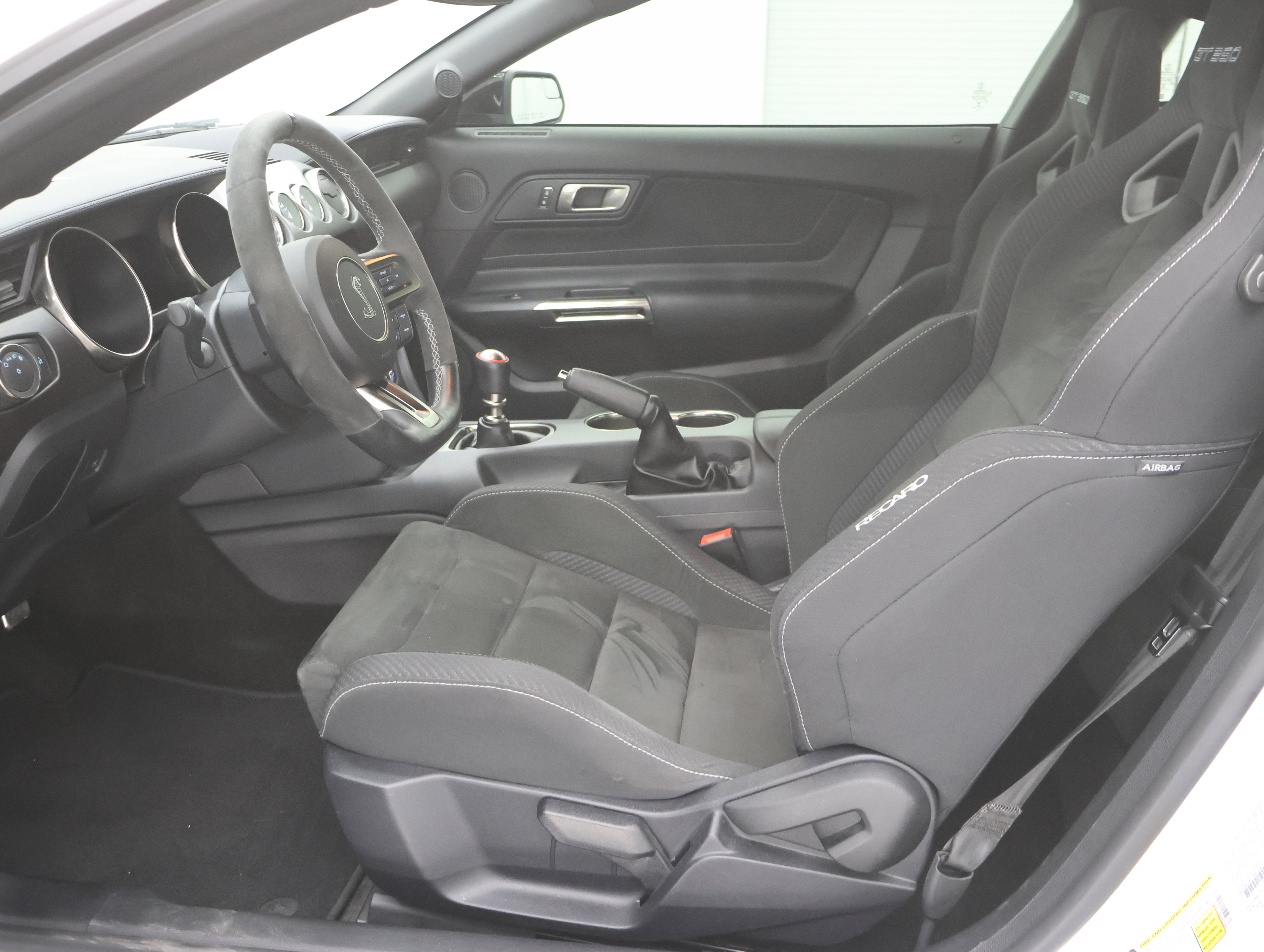 Used 2018 Ford Mustang Shelby GT350 w/ Electronics Package image 8