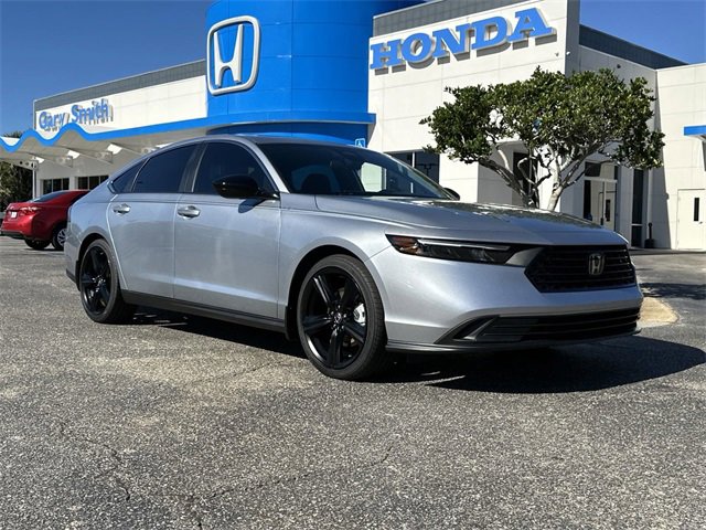 Used 2024 Honda Accord Sport image 2