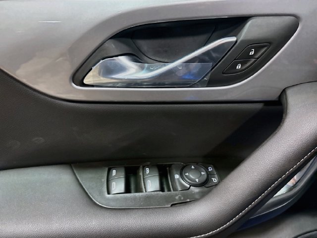 New 2026 Chevrolet Blazer LT w/ LPO, Black Grille Bar Package FWD image 18