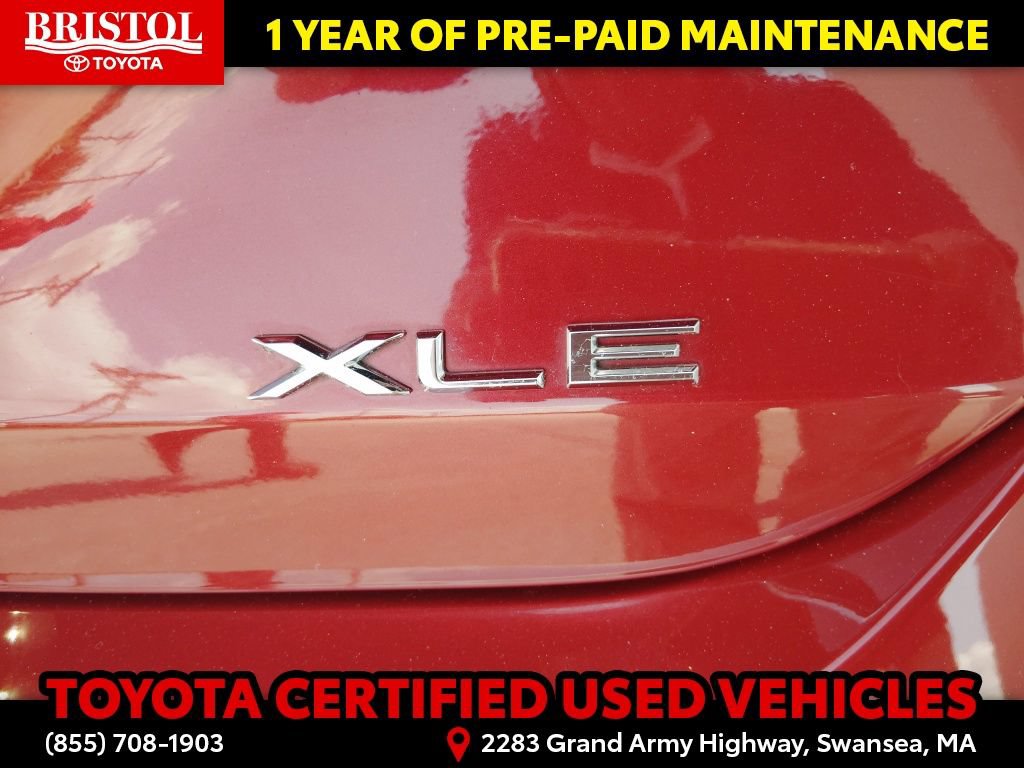 Certified 2022 Toyota Avalon XLE FWD image 30