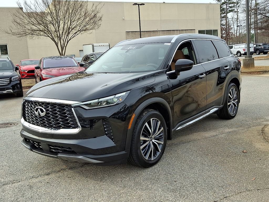 Used 2025 INFINITI QX60 Sensory w/ Vision Package image 3