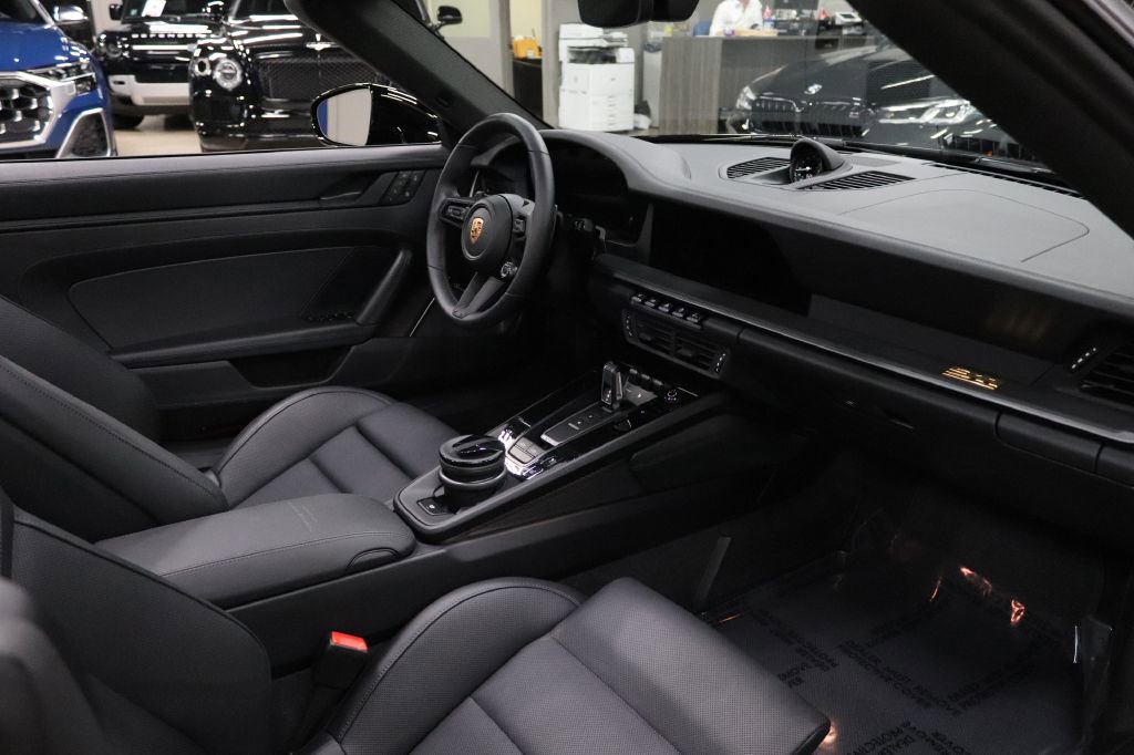 Used 2026 Porsche 911 GTS image 33