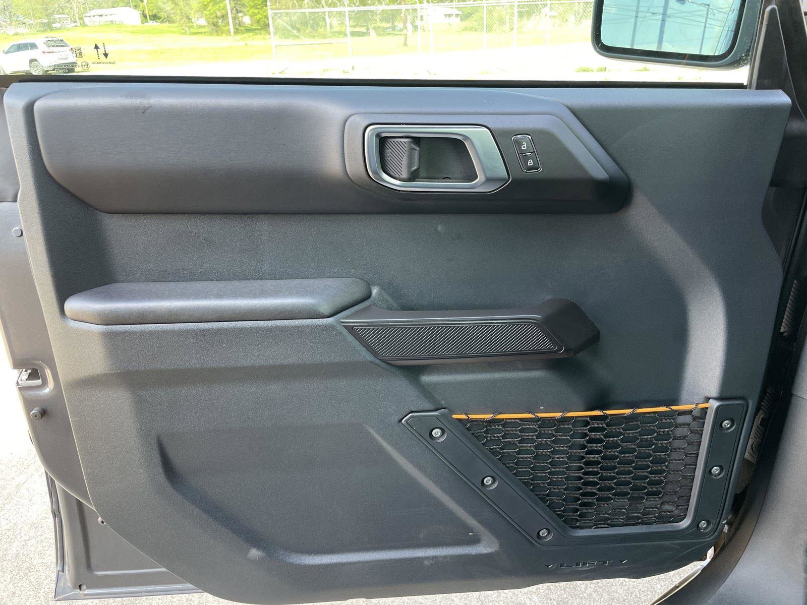 Used 2024 Ford Bronco Badlands image 32