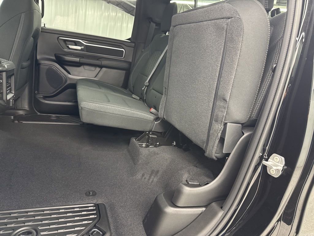 New 2026 RAM 1500 4x4 Crew Cab image 12
