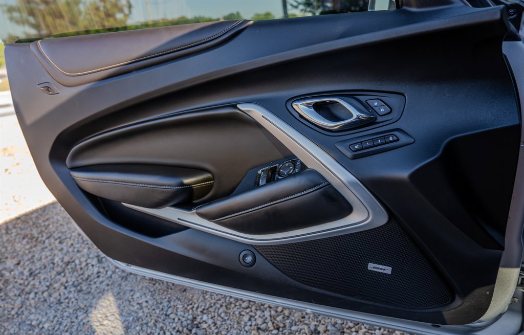 Used 2017 Chevrolet Camaro SS RWD image 25