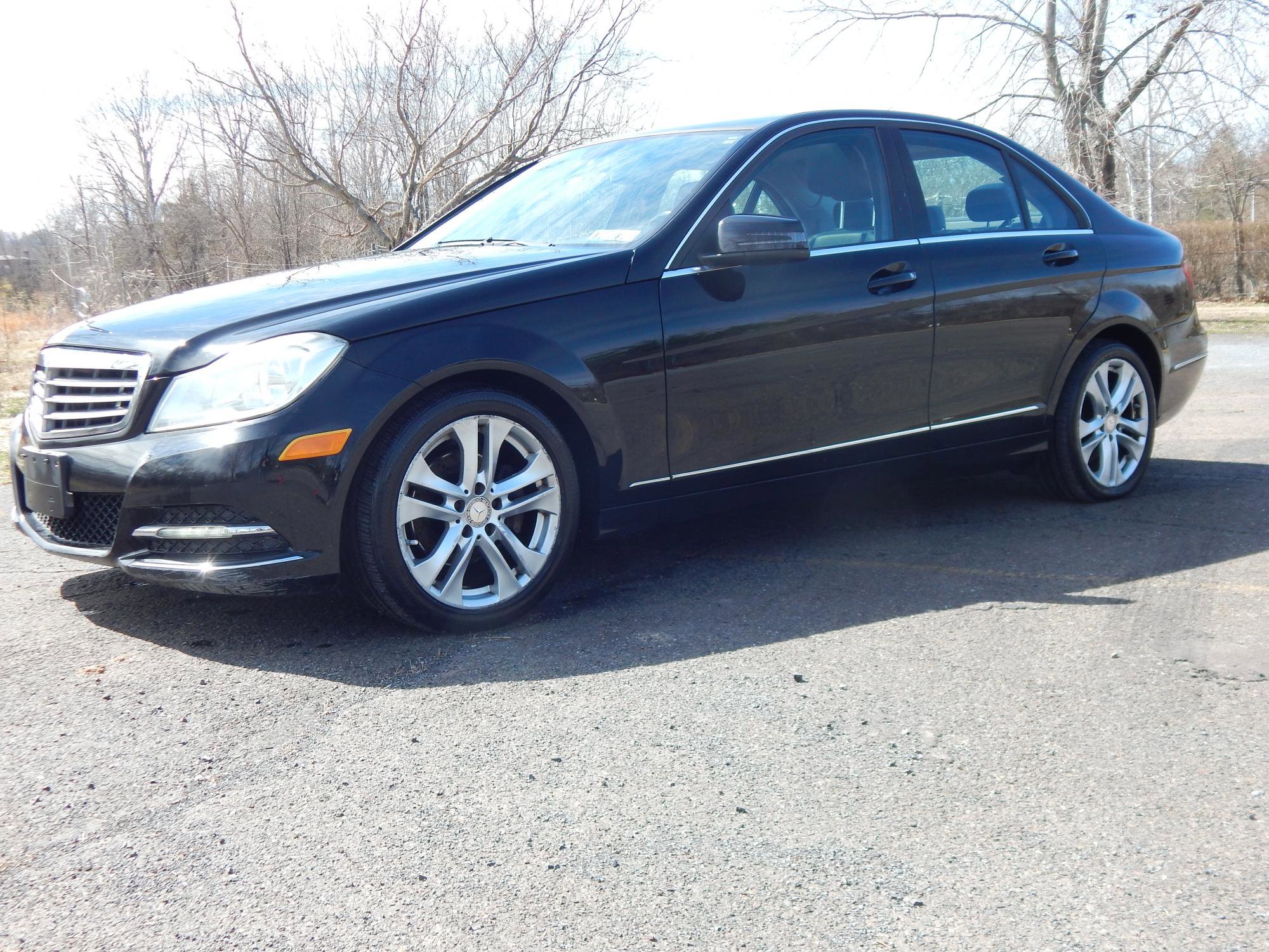 Used 2012 Mercedes-Benz C 300 SEDAN 4-DR image 1