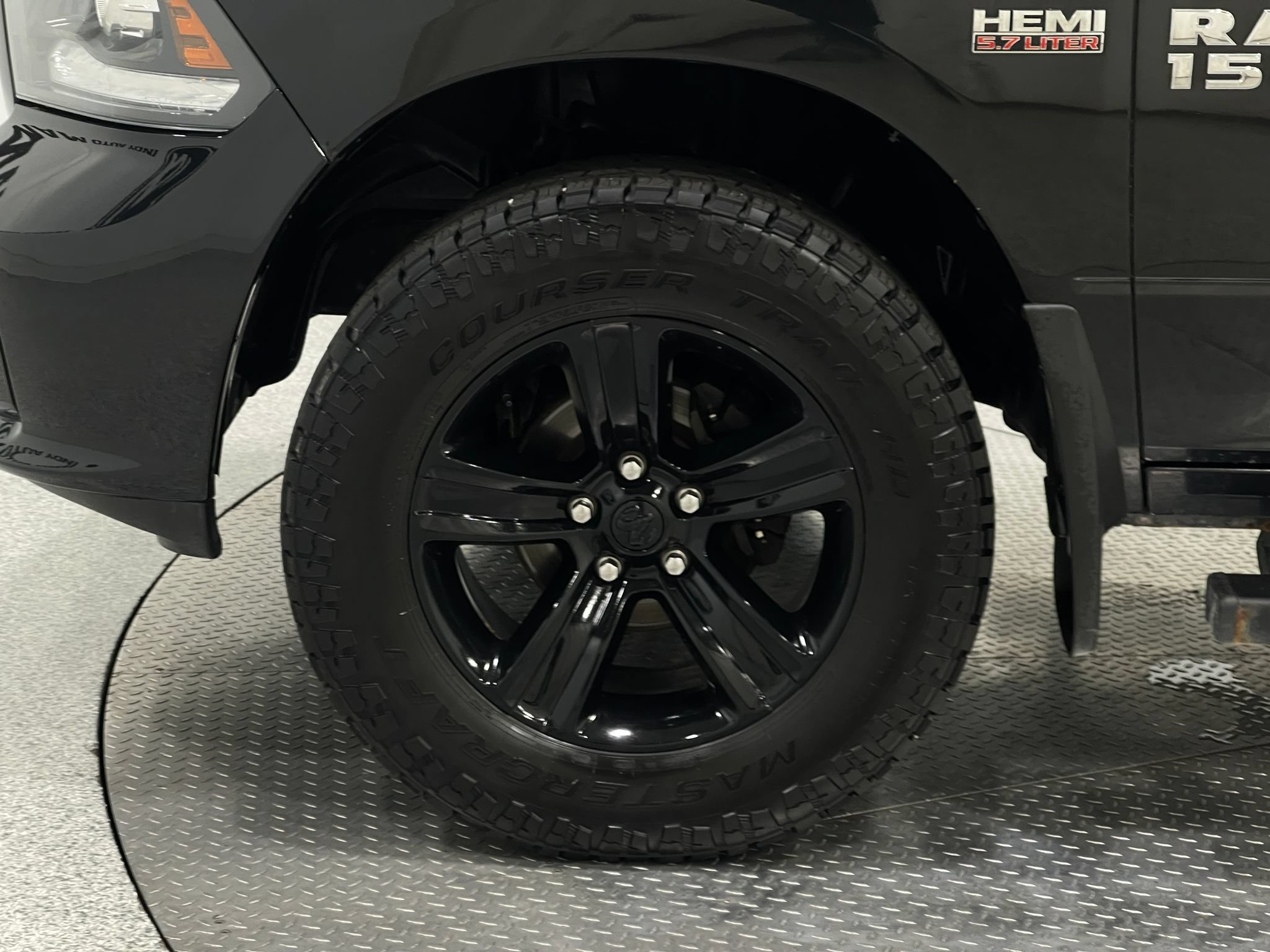 Used 2018 RAM 1500 Sport AWD/4WD image 33