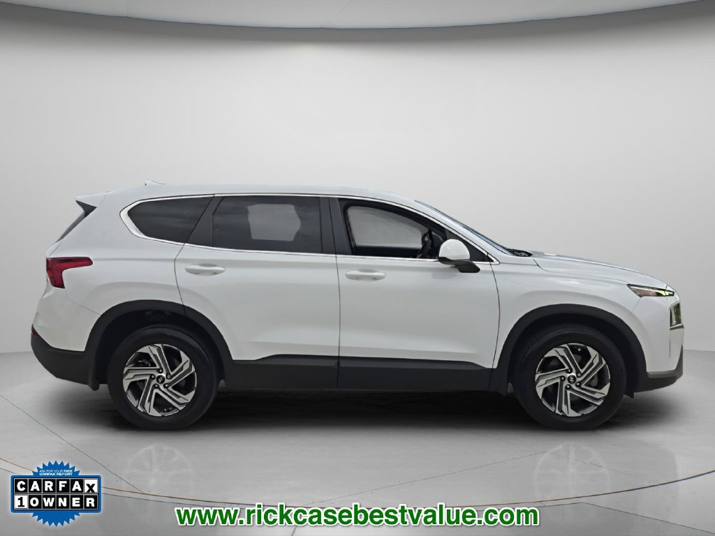 Used 2023 Hyundai Santa Fe SE w/ Winter Weather Package FWD image 4