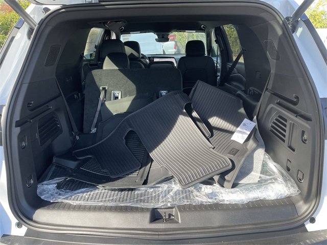 New 2026 Chevrolet Traverse LT w/ Driver Confidence Package image 23