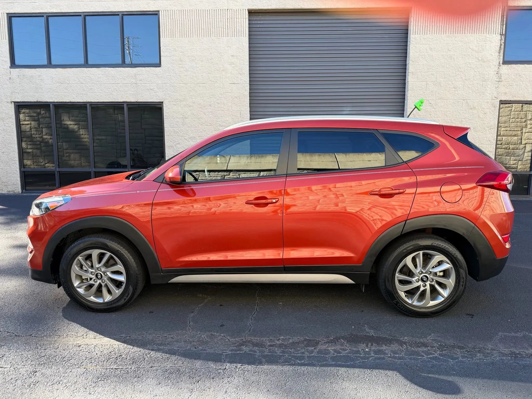 Used 2017 Hyundai Tucson SE FWD image 3