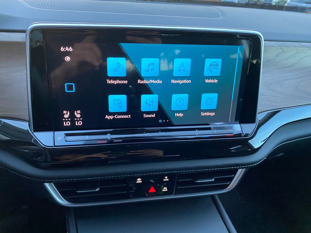 New 2026 Volkswagen Atlas SE image 34