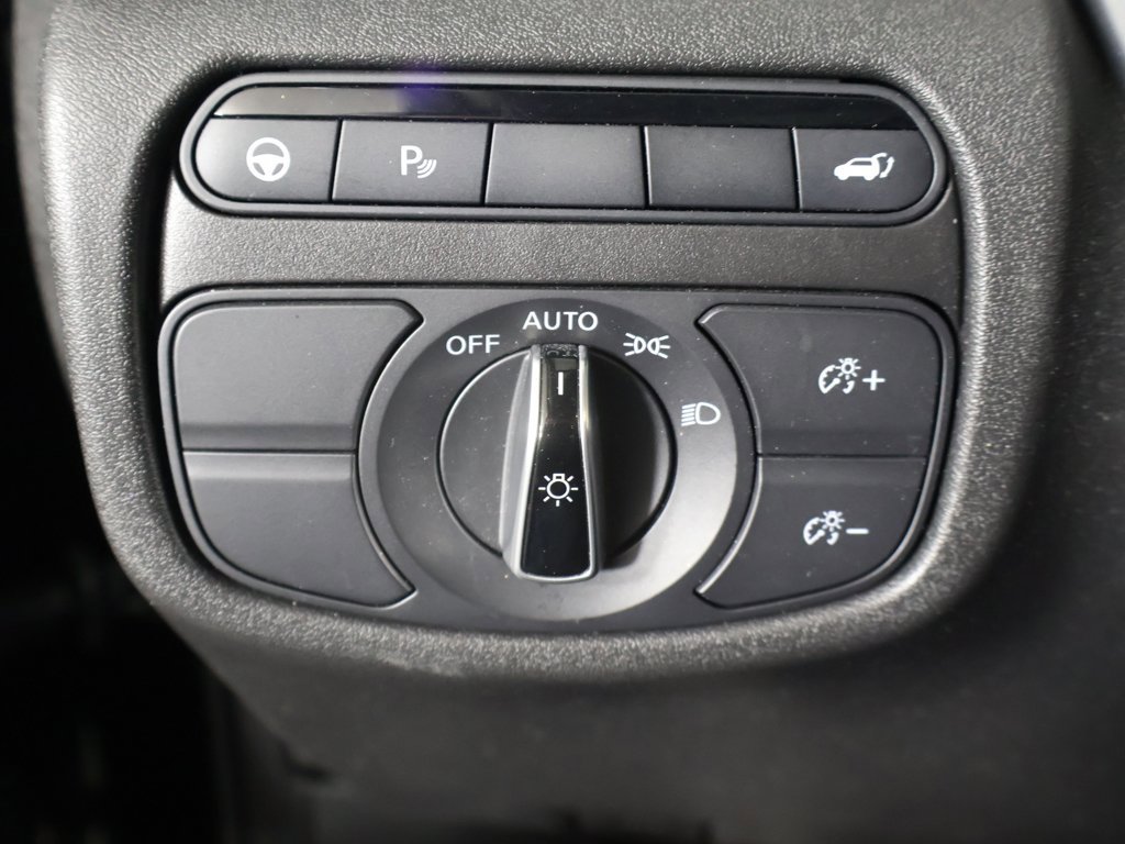 Used 2023 INFINITI QX50 Luxe image 36