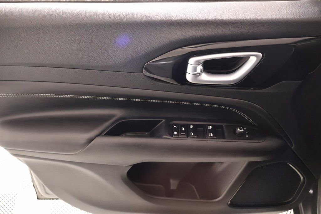 Used 2023 Jeep Compass Altitude w/ Convenience Group image 15