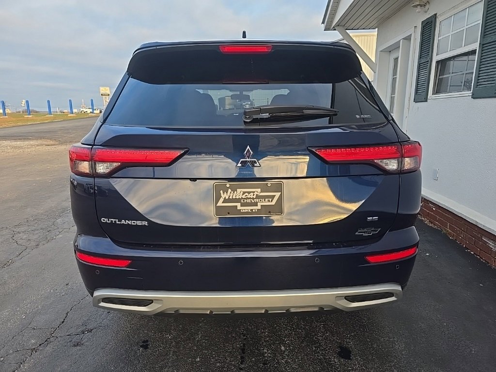 Used 2024 Mitsubishi Outlander SE Black Edition image 7