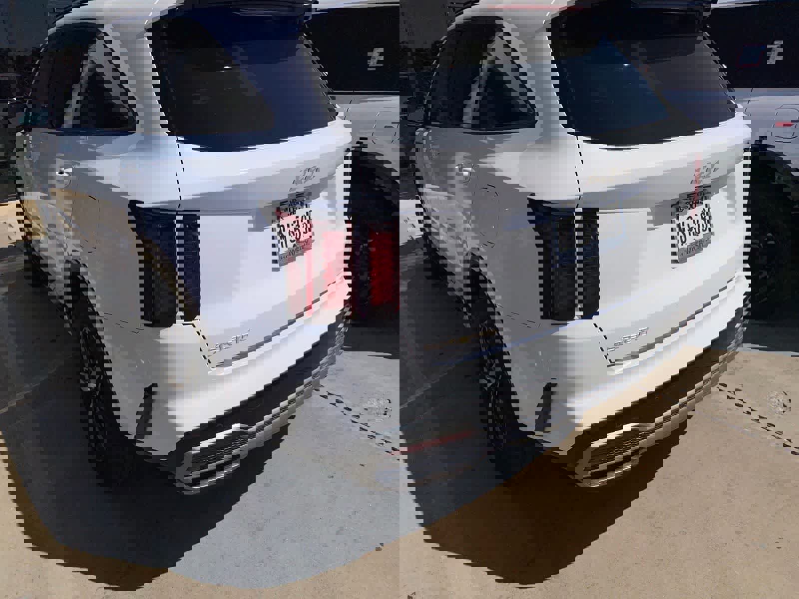 Used 2023 Kia Sorento S image 7