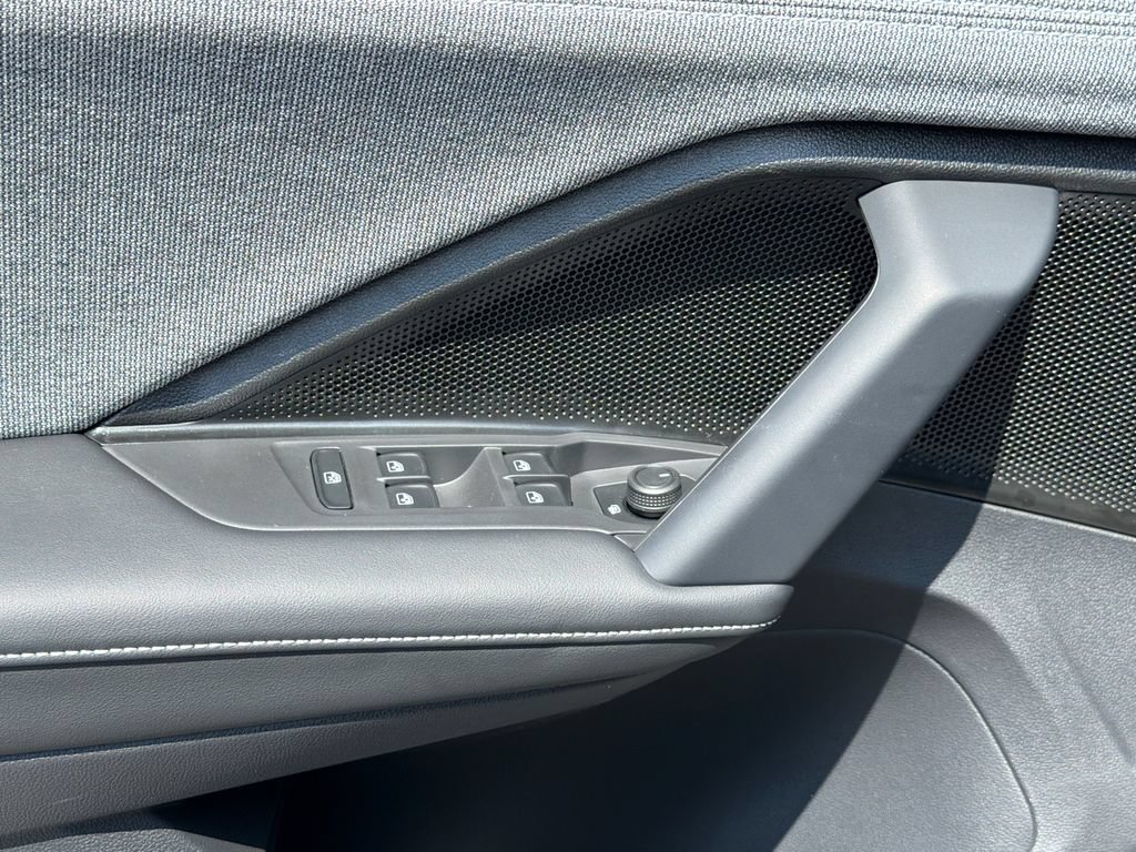New 2026 Volkswagen Tiguan S FWD image 21
