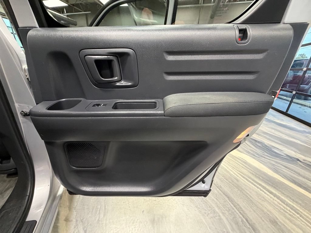 Used 2014 Honda Ridgeline RTS image 43