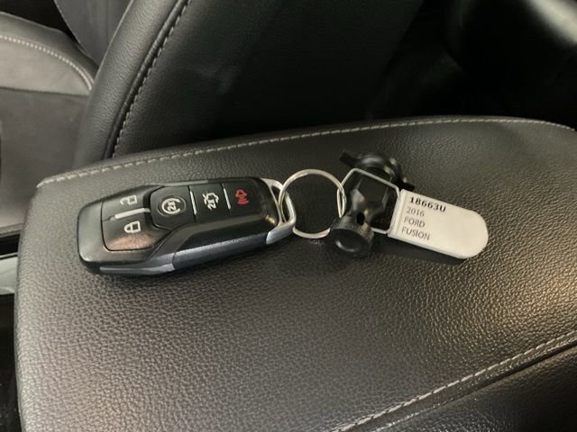 Used 2016 Ford Fusion Titanium AWD/4WD image 22