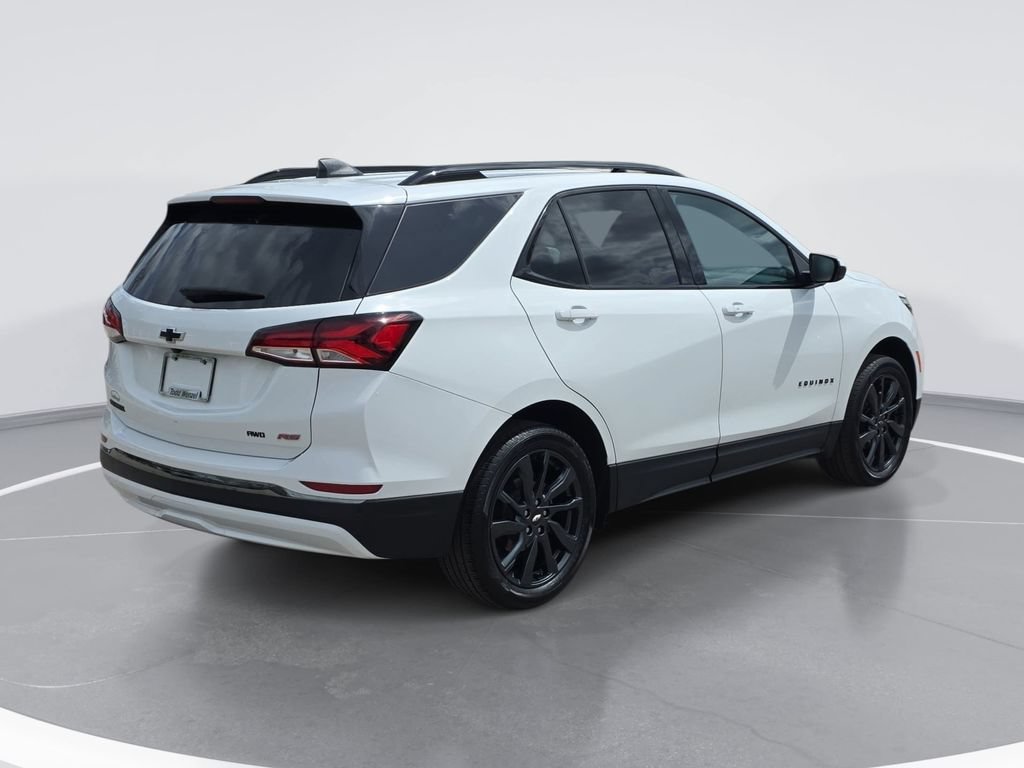 Certified 2023 Chevrolet Equinox RS w/ LPO, Floor Liner Package AWD/4WD image 3