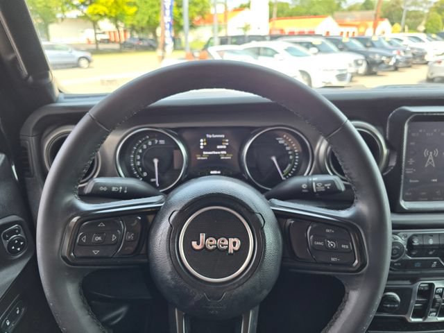 Used 2023 Jeep Wrangler Unlimited w/ Cold Weather Group AWD/4WD image 11