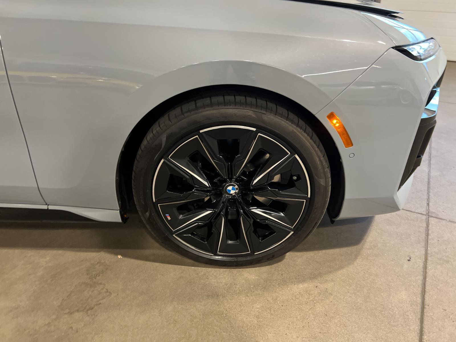 Used 2024 BMW 740i xDrive w/ Executive Package AWD/4WD image 51
