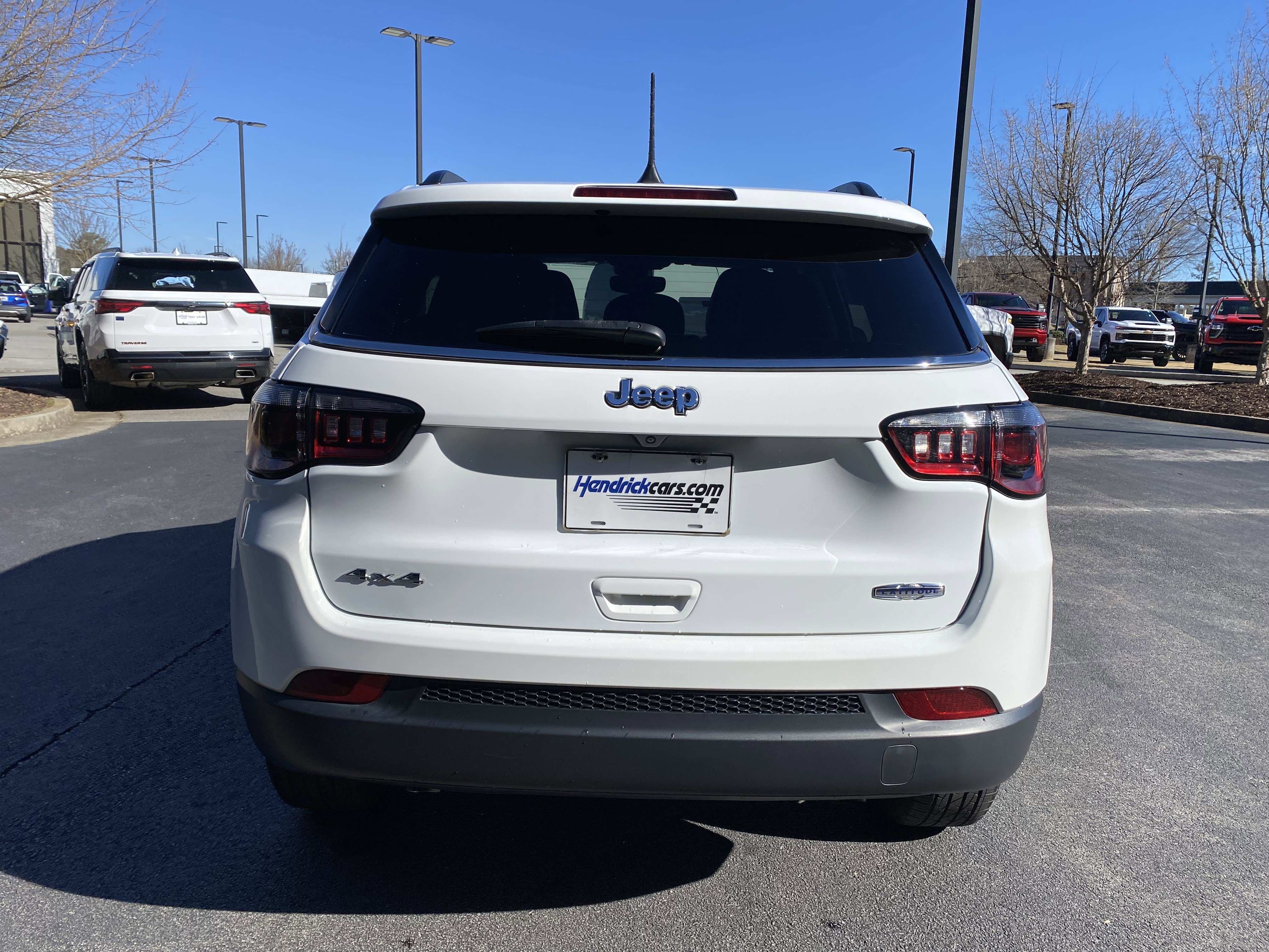 Used 2024 Jeep Compass Latitude image 8