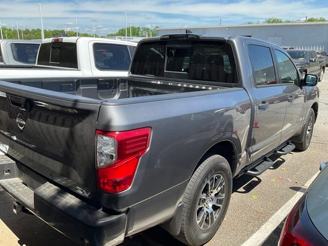 Used 2024 Nissan Titan SV w/ SV Convenience Package image 5