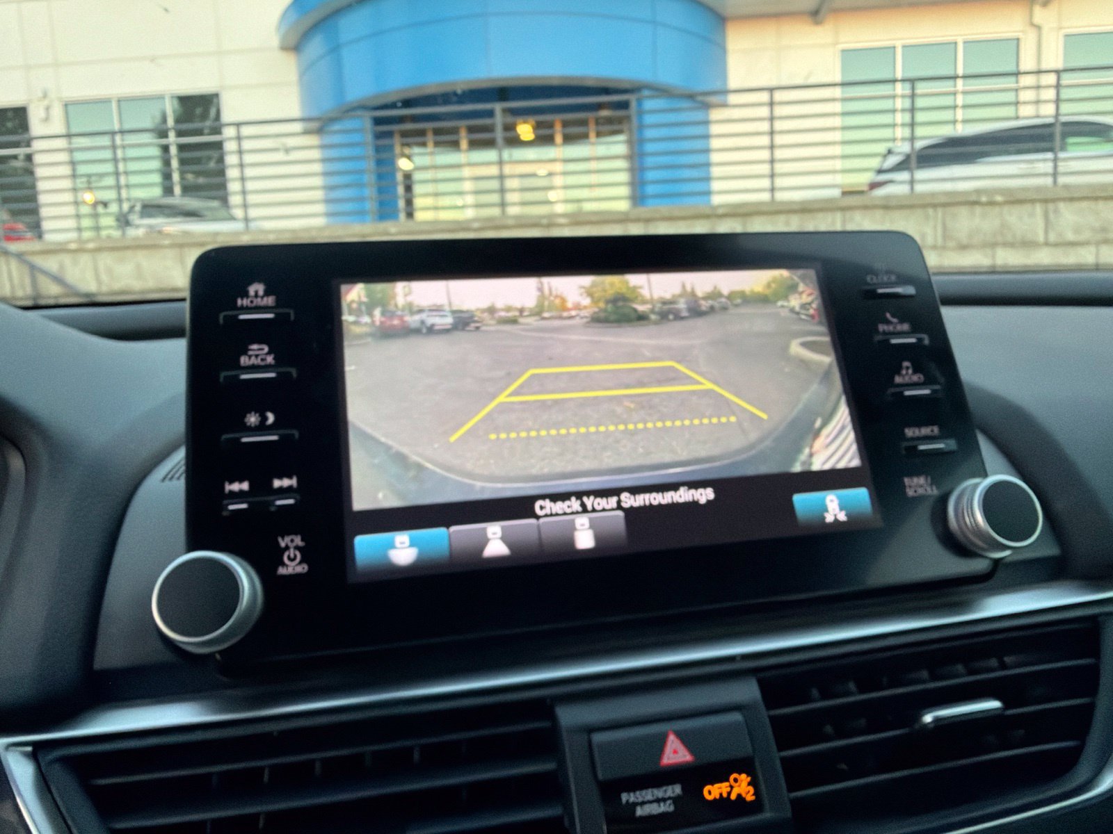 Used 2018 Honda Accord EX image 9