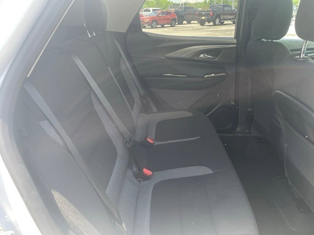 Used 2024 Chevrolet TrailBlazer LT FWD image 12